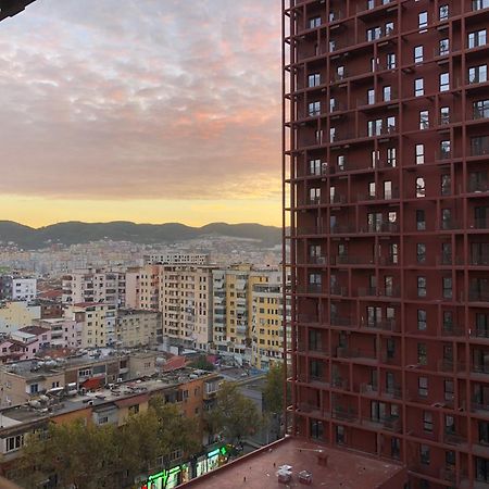 Garden Building Luxury Apartment 地拉那 外观 照片