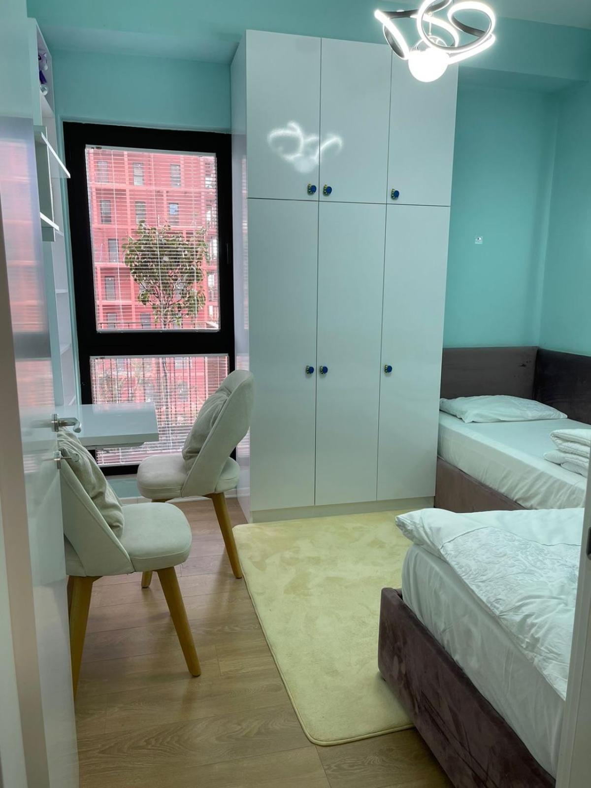 Garden Building Luxury Apartment 地拉那 外观 照片