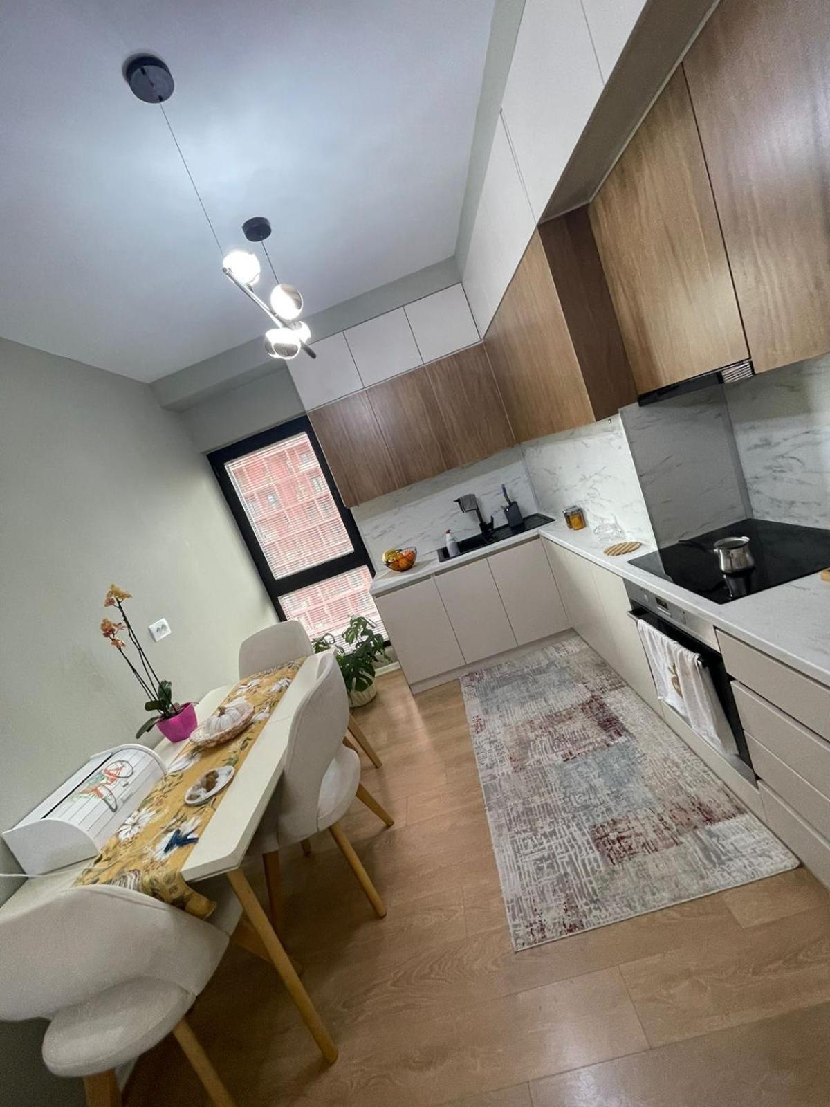 Garden Building Luxury Apartment 地拉那 外观 照片
